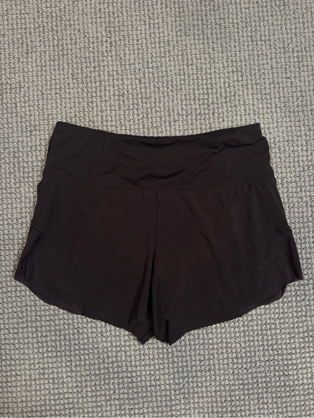 🖤LULULEMON SHORTS🖤